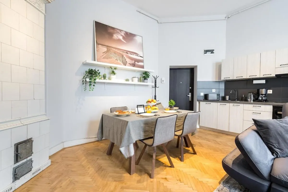 Ferienwohnung Sunny Large Flat - Amzei Square - Superb Balcony Bukarest Apartment