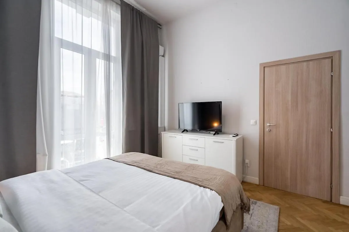 Ferienwohnung Sunny Large Flat - Amzei Square - Superb Balcony Bukarest Rumänien