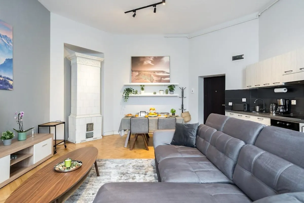 Ferienwohnung Sunny Large Flat - Amzei Square - Superb Balcony Bukarest