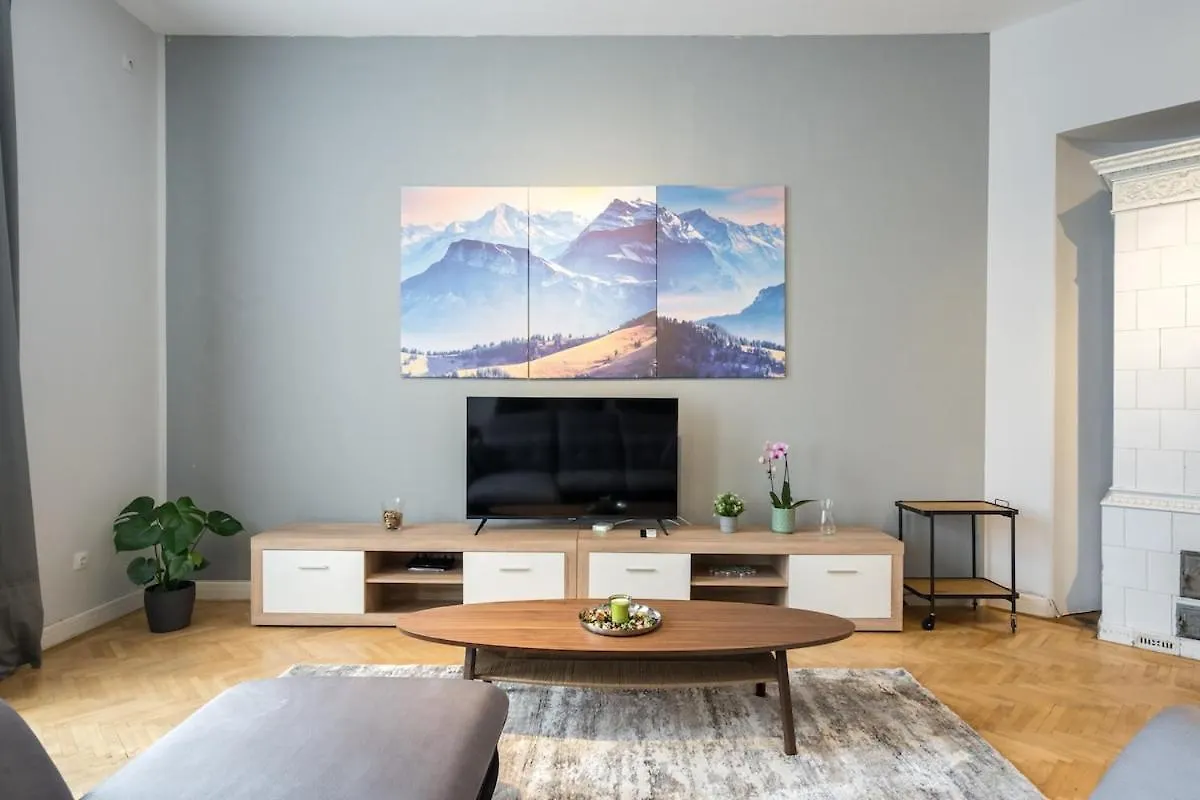 Ferienwohnung Sunny Large Flat - Amzei Square - Superb Balcony Bukarest Apartment